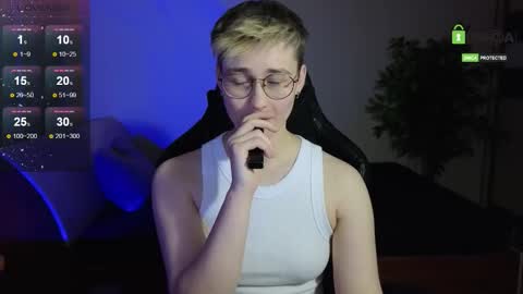 J online show from December 4, 7:44 pm