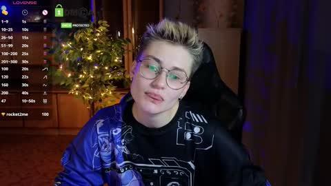 J online show from March 11, 9:54 pm