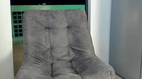 JOAN SAENZ online show from January 10, 5:37 am