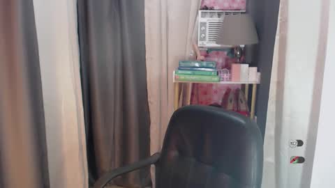 Joana online show from April 15, 9:59 pm