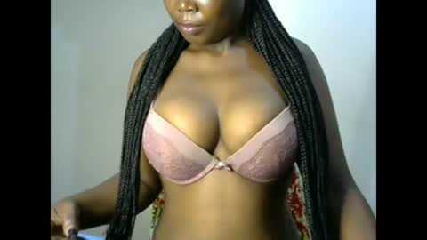 Snapshot of joankein_255 chatting on December 28, 10:58 am varl online show from December 28, 10:58 am