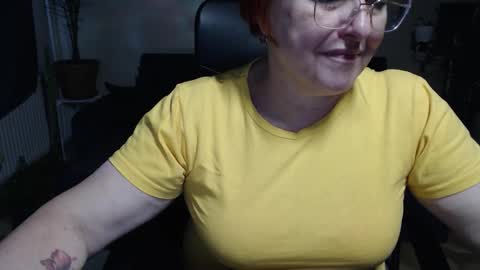 Snapshot of joannaandneighbour chatting on October 21, 2:51 pm Joanna and Greg online show from October 21, 2:51 pm