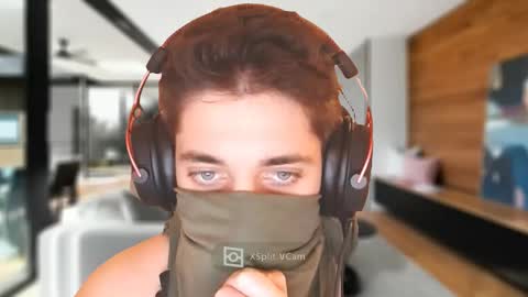 joao1234561301994123 online show from December 3, 4:05 pm