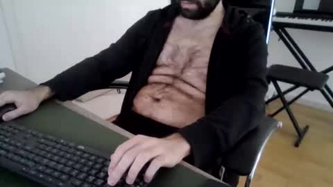 joaodias_18 online show from February 5, 12:43 pm