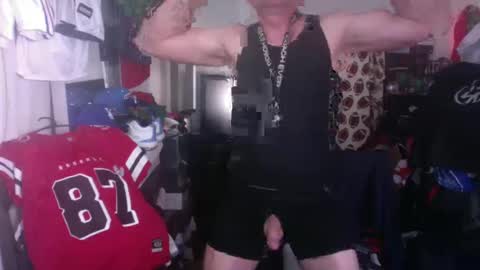 Snapshot of jockdad87 chatting on October 12, 10:31 pm JockDad87 online show from October 12, 10:31 pm
