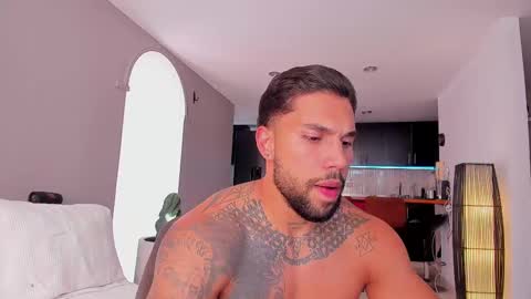 joe_esthetic online show from October 6, 9:01 pm