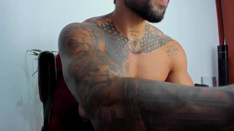 joe_esthetic online show from October 22, 11:48 pm