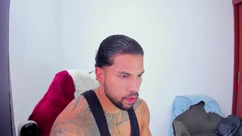 joe_esthetic online show from November 6, 3:57 pm