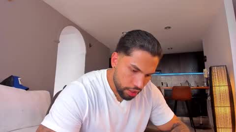 joe_esthetic online show from March 24, 9:42 pm