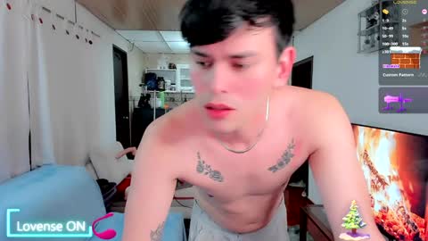 Snapshot of joe_jhonson chatting on December 21, 11:34 pm joe jhonson online show from December 21, 11:34 pm