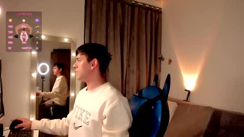 Snapshot of joe_jhonson chatting on March 9, 6:43 pm joe jhonson online show from March 9, 6:43 pm