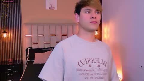 Snapshot of joe_jhonson chatting on April 7, 2:06 pm joe jhonson online show from April 7, 2:06 pm