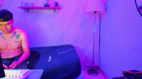 Snapshot of joe_shadow18 chatting on February 20, 6:26 am Jose online show from February 20, 6:26 am