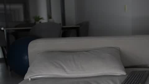 joe_steel1 online show from December 10, 3:52 am