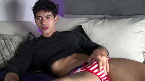 joe_steel1 online show from May 21, 11:56 pm