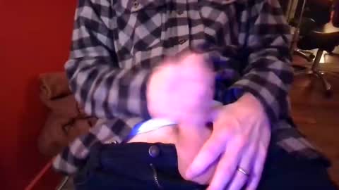 Snapshot of joeblow2525 chatting on January 2, 4:13 pm joeblow2525 online show from January 2, 4:13 pm