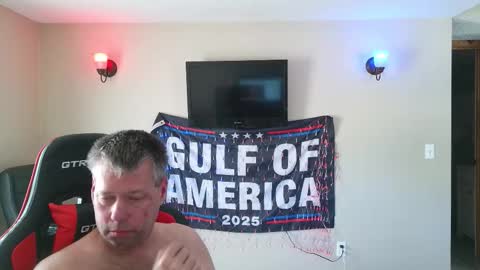 Snapshot of joejoe__ chatting on February 1, 4:05 pm joejoe__ online show from February 1, 4:05 pm