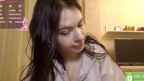 Jennifer online show from May 28, 7:00 pm