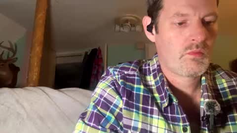 Snapshot of joepeteh chatting on February 8, 7:37 am Joe online show from February 8, 7:37 am