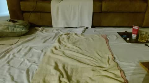 Snapshot of joepost321 chatting on October 8, 3:48 am joepost321 online show from October 8, 3:48 am