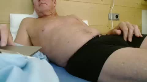 Snapshot of joesmithward chatting on March 4, 12:12 pm joesmithward online show from March 4, 12:12 pm