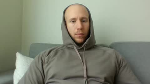 Snapshot of joeybanan chatting on March 4, 10:02 am joeybanan online show from March 4, 10:02 am