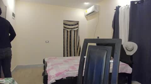 Johan Beley online show from February 25, 10:39 pm