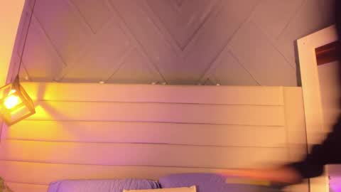 Johan  online show from March 15, 12:44 pm