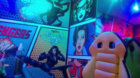 Snapshot of johan_kitten chatting on October 7, 12:35 pm johan online show from October 7, 12:35 pm