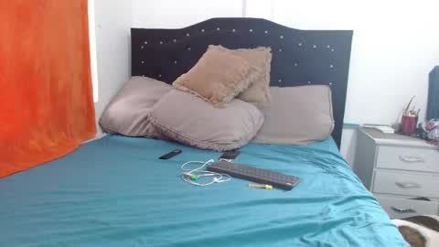 johan online show from April 15, 11:50 am