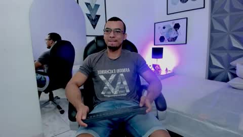 johan online show from December 19, 10:55 am