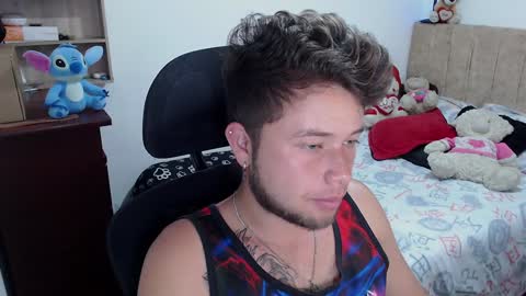 JOHAN independient model online show from December 15, 6:18 am