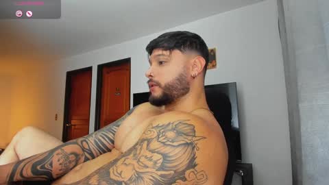 King -    online show from December 8, 2:28 am