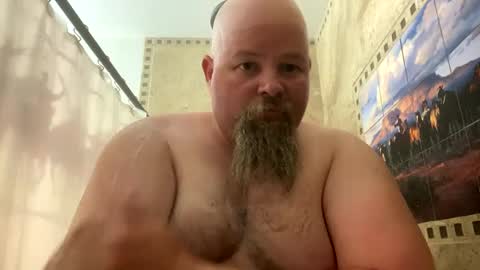 Snapshot of john40a chatting on January 27, 2:10 am John online show from January 27, 2:10 am