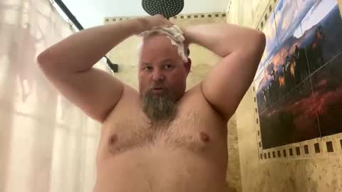 Snapshot of john40a chatting on March 9, 2:50 am John online show from March 9, 2:50 am