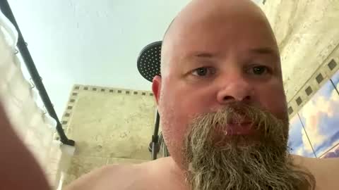 Snapshot of john40a chatting on September 21, 3:30 am John online show from September 21, 3:30 am