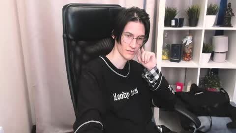john__strong online show from June 5, 2:45 pm