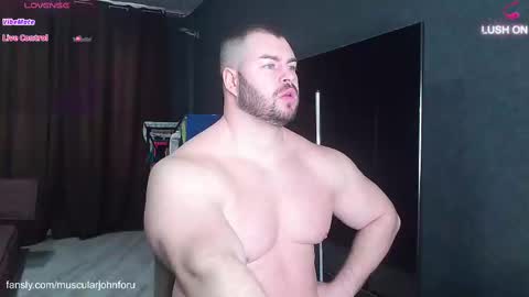 Snapshot of john_and_kiss chatting on March 6, 9:03 am john and kiss online show from March 6, 9:03 am