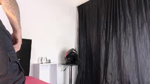 John  online show from October 15, 11:10 am