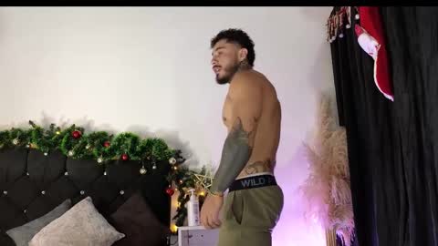 John  online show from December 5, 11:08 am