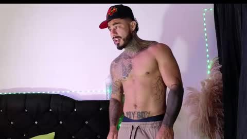 John  online show from February 1, 12:04 pm