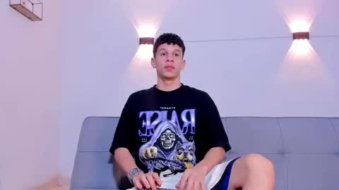 john_ssnow29 online show from November 20, 8:36 am