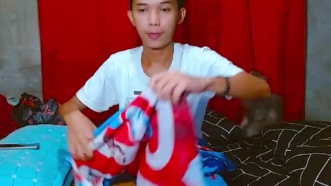 JohnXxx online show from April 16, 12:50 pm