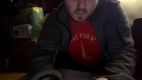 Snapshot of johnbee8989 chatting on March 13, 7:04 am johnbee8989 online show from March 13, 7:04 am