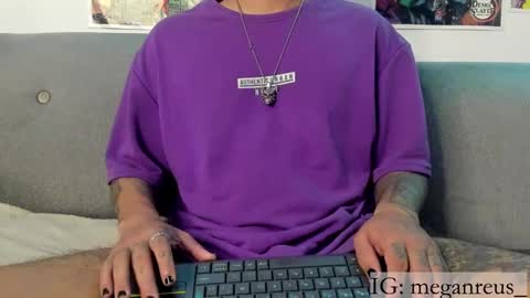 John carrie    Independent  Help me reach my goal 100 likes and 10000 followers  online show from March 9, 4:49 am