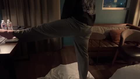 J online show from December 8, 11:35 am