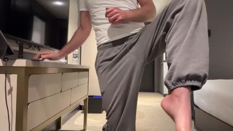 J online show from October 23, 10:47 am