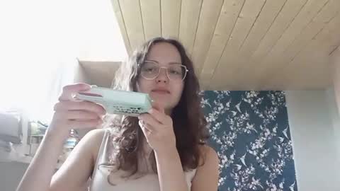 johnieperretti online show from June 29, 10:15 am