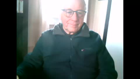 Snapshot of johnjohn6226623 chatting on February 10, 2:54 pm johnjohn6226 online show from February 10, 2:54 pm