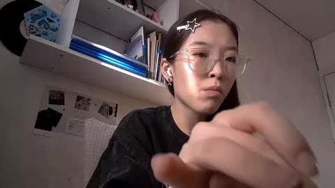 Snapshot of johnmerli chatting on November 29, 8:39 am Molly online show from November 29, 8:39 am